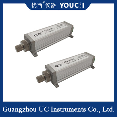 Mini licznik mocy jest lekki i kompaktowy